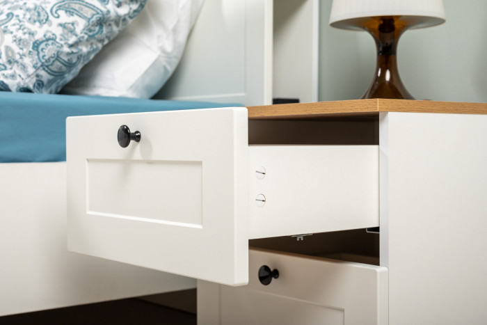 Остин 11.53 Кровать + ортопед + 16.152 Тумба прикроватная, белый шагрень/дуб крафт золотой