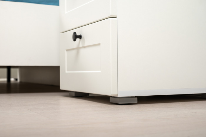 Остин 11.53 Кровать + ортопед + 13.336.03 Шкаф для одежды + 16.152 Тумба прикроватная, белый шагрень/дуб крафт золотой